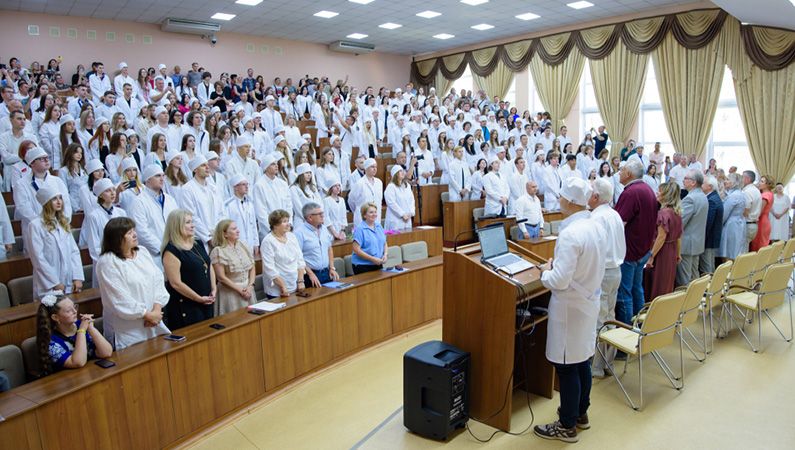 ЗДМФУ приймає у посвяту першокурсників