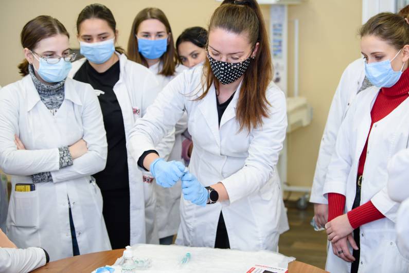 Тривають семінари-тренінги з питань проведення вакцинації від SARS-CoV-2